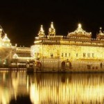 Golden-Temple-Amritsar-on-Diwali.resized