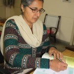 parambir-kaur-on-her-writing-desk.resized