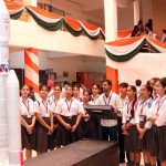 Students watching different models of ISRO in Exhibition Held at GGI, Khanna 1.resized