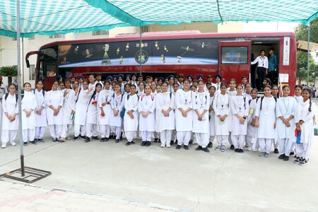 Students watching different models of ISRO in Exhibition Held at GGI, Khanna 2 copy.resized