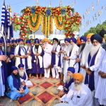 ਦਲ ਬਾਬਾ ਬਿਧੀ ਚੰਦ ਵੱਲੋਂ ਸੁਰਸਿੰਘ ਤੋਂ ਸਜਾਏ ਗਏ ਨਗਰ ਕੀਰਤਨ ਦੀ ਆਰੰਭਤਾ ਮੌਕੇ ਜਥੇਦਾਰ ਗਿਆਨੀ ਰਘਬੀਰ ਸਿੰਘ, ਐਡਵੋਕੇਟ ਹਰਜਿੰਦਰ ਸਿੰਘ ਧਾਮੀ, ਭਾਈ ਰਾਜਿੰਦਰ ਸਿੰਘ ਮਹਿਤਾ, ਸ. ਅਲਵਿੰਦਰਪਾਲ ਸਿੰਘ ਪੱਖੋਕੇ, ਬਾਬਾ ਅਵਤਾਰ ਸਿੰਘ ਸੁਰਸਿੰਘ, ਬਾਬਾ ਜੋਗਾ ਸਿੰਘ ਅਤੇ ਹੋਰ।