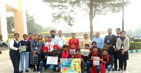 GGI Students showing their performance in nukkad Natak 1.resized